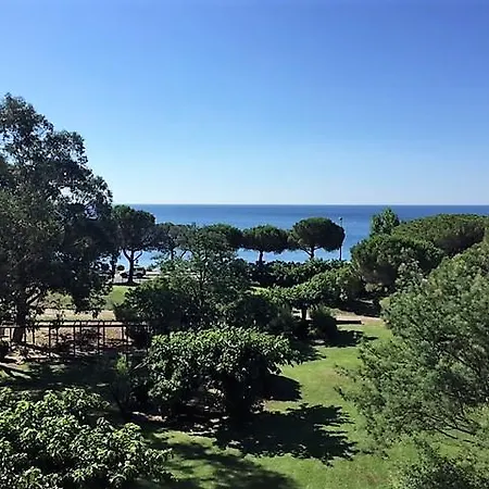 Апартаменты Pierre & Vacances Les Rivages Des Issambres